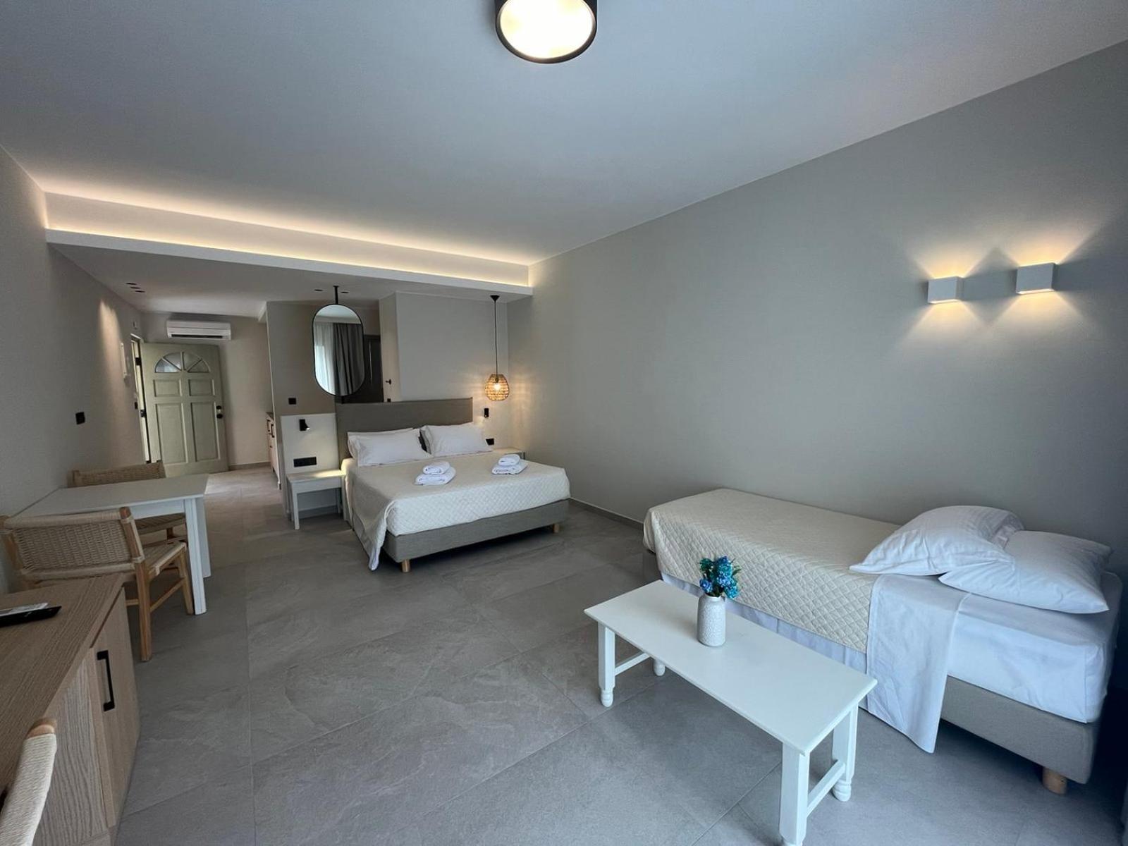 Mediterranean Sea Top Floor Paleochora Exterior foto