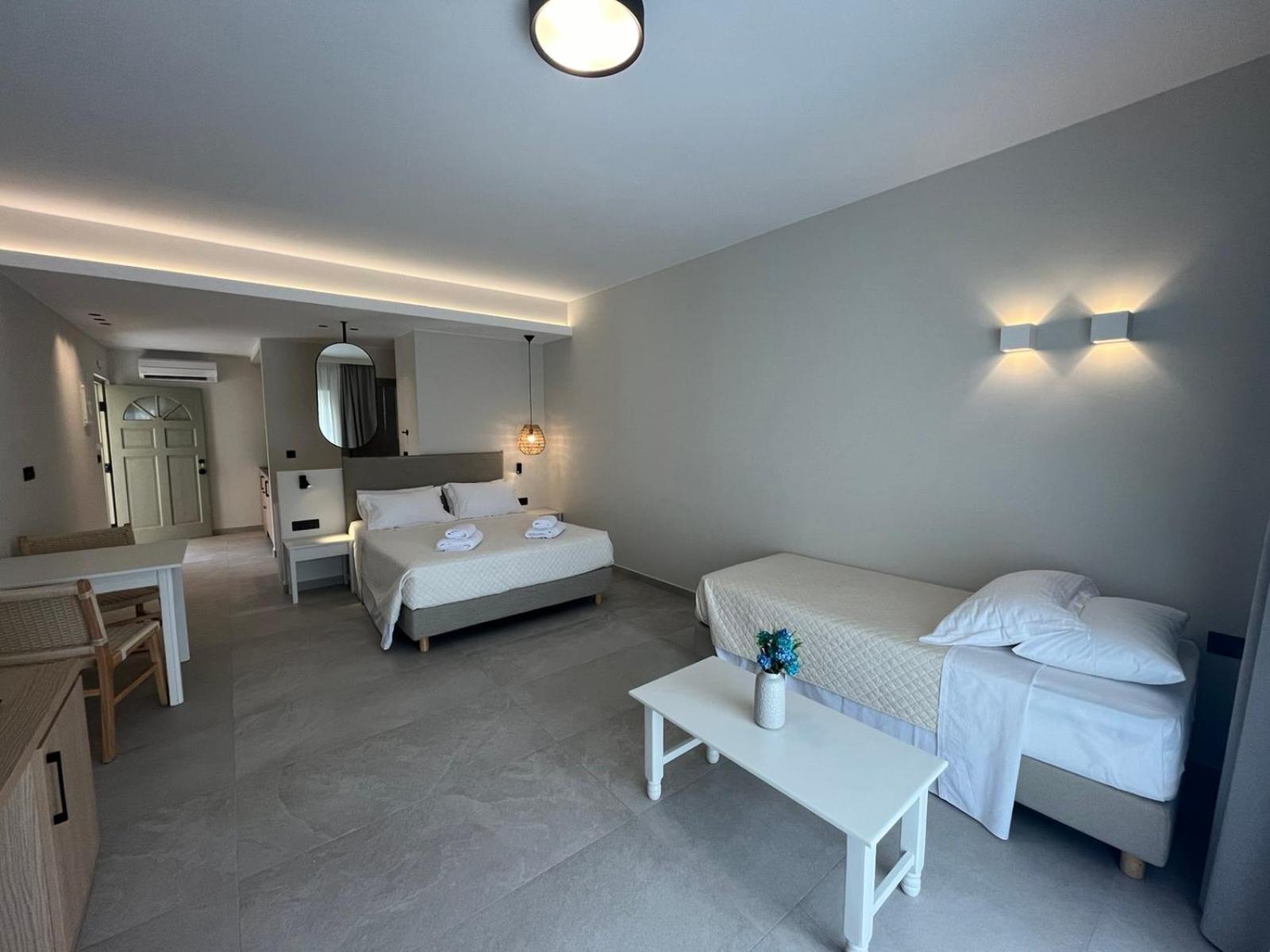 Mediterranean Sea Top Floor Paleochora Exterior foto