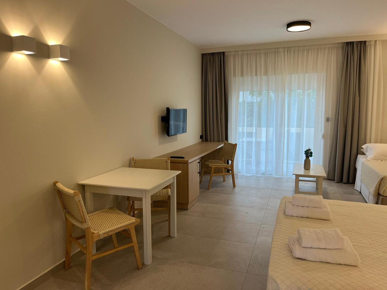 Mediterranean Sea Top Floor Paleochora Exterior foto